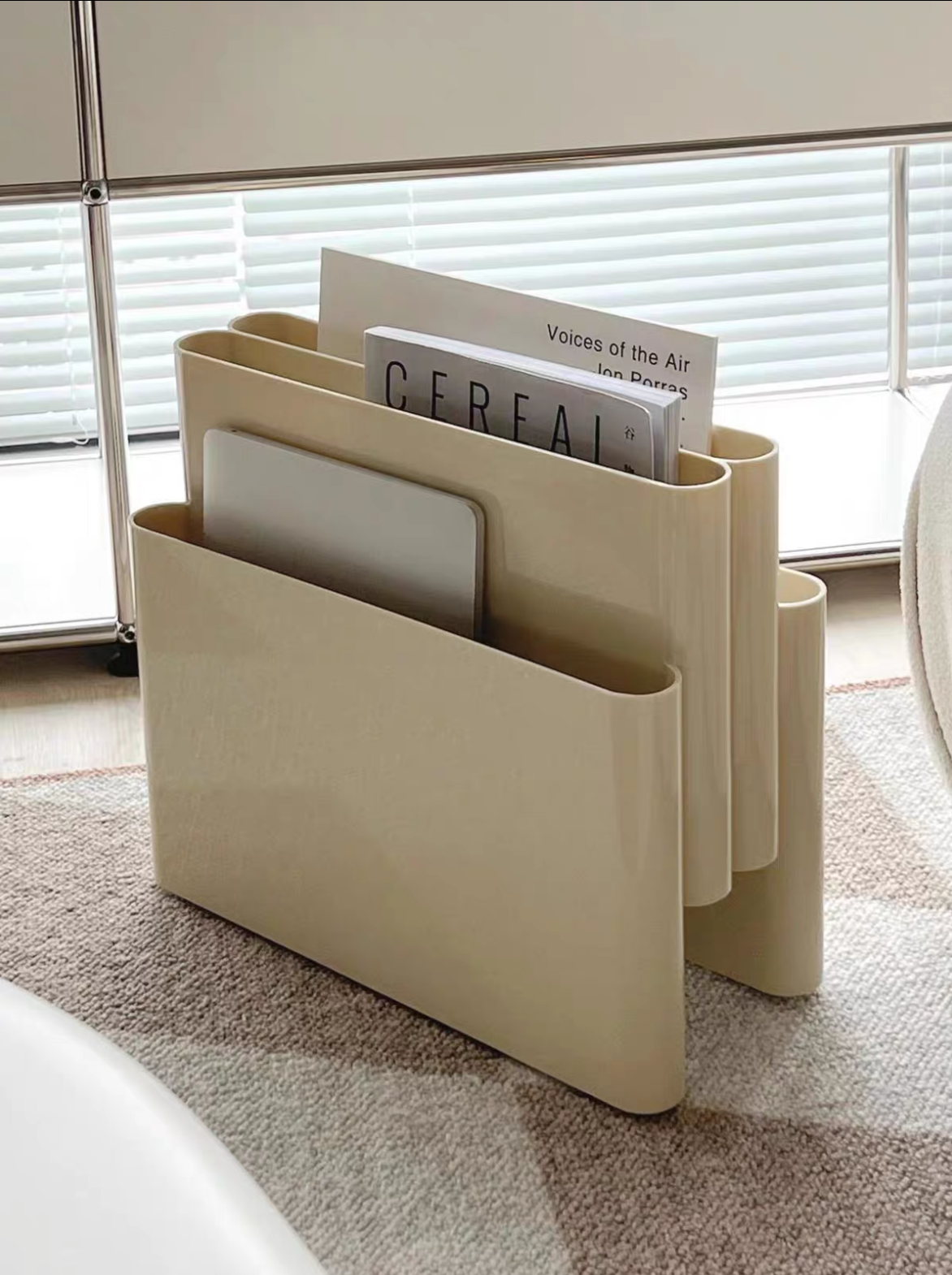 Modi Magazine Rack