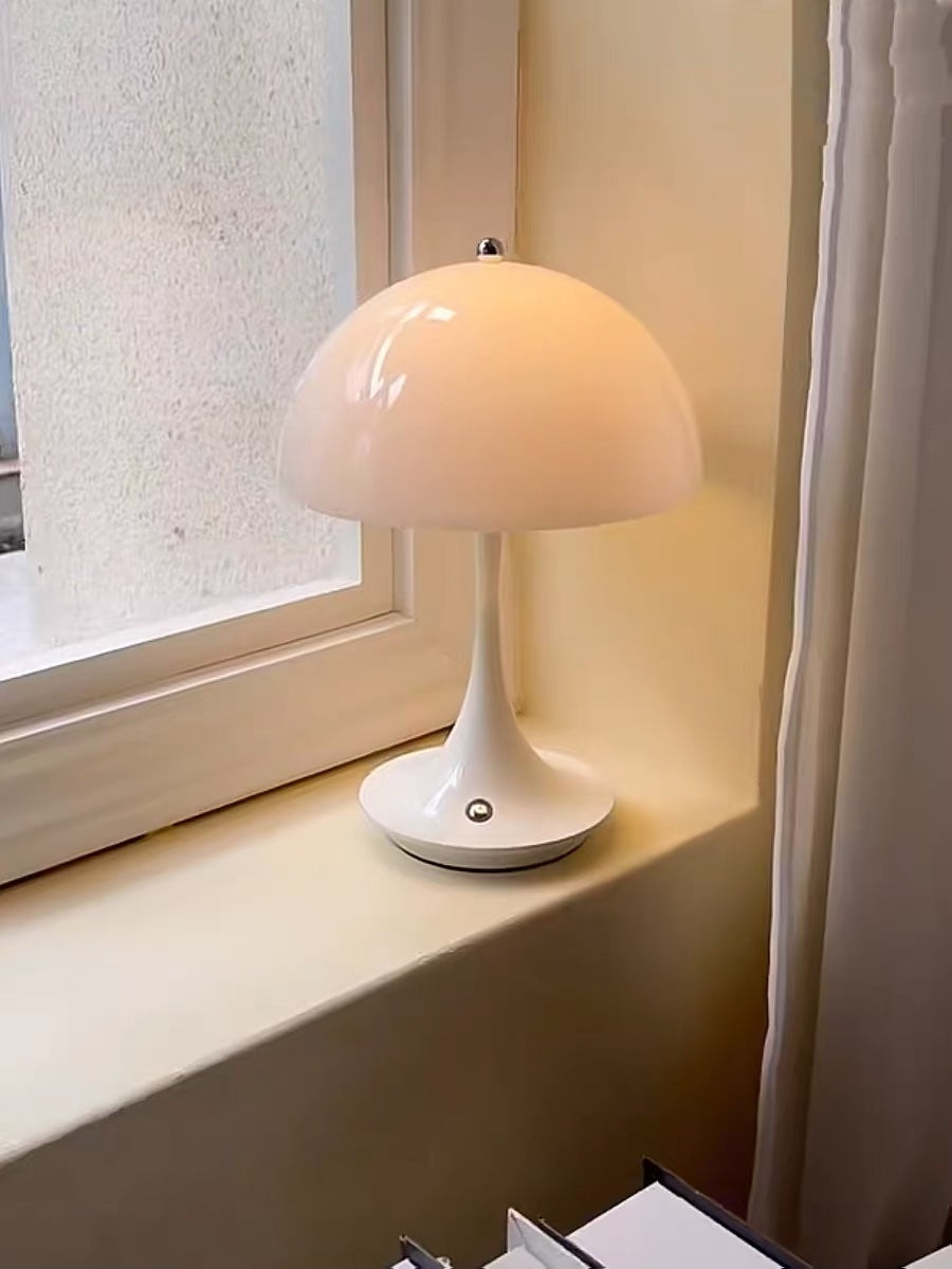 Verner Panton table Lamp